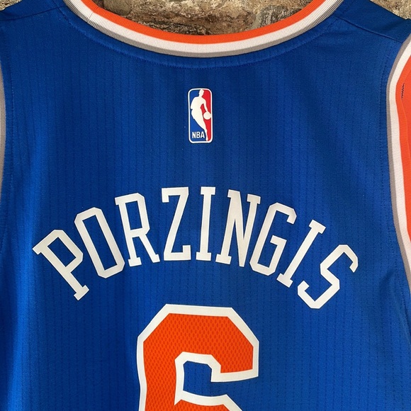 2015 adidas Men's New York Knicks NBA Jersey #6 Kristaps Porzingis - Size L - Picture 6 of 7